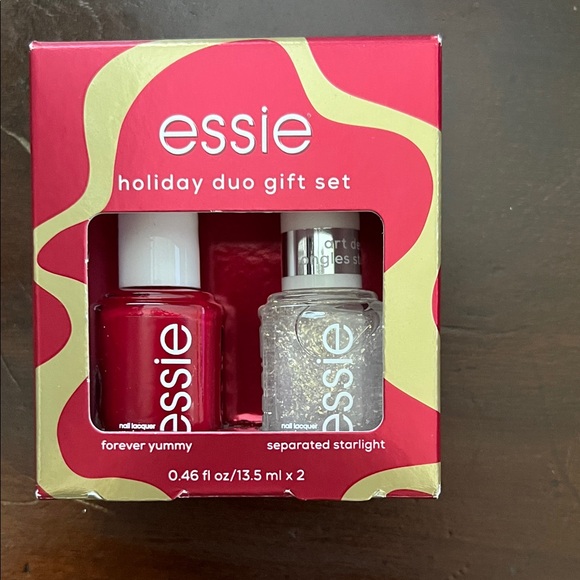 Essie Other - Essie Cranberry Spritz Holiday Duo Gift Set